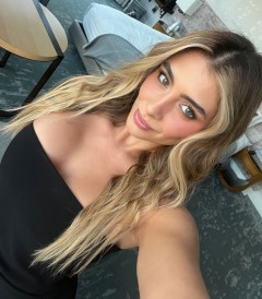 Sex seznamka, Ona hledá jeho - Nezbedné setkání +39 350 093 5935, 29 let, Kaplice