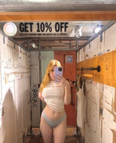 Sex seznamka, Ona hledá jeho - Sada sam dostupan, 28 let, Chodov