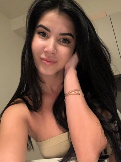 Sex seznamka, Ona hledá jeho - Jsem nyní k dispozici +33 7 45 44 11 89, 29 let, Polna