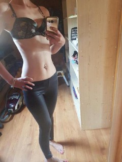 Sex seznamka, Ona hled jeho - Madam Ivana, 28 let, Litomyl