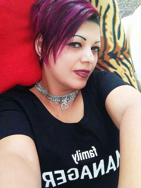 Sex seznamka, Ona hled jeho - Pardubice BDSM Madam-Sara, 37 let, Pardubice